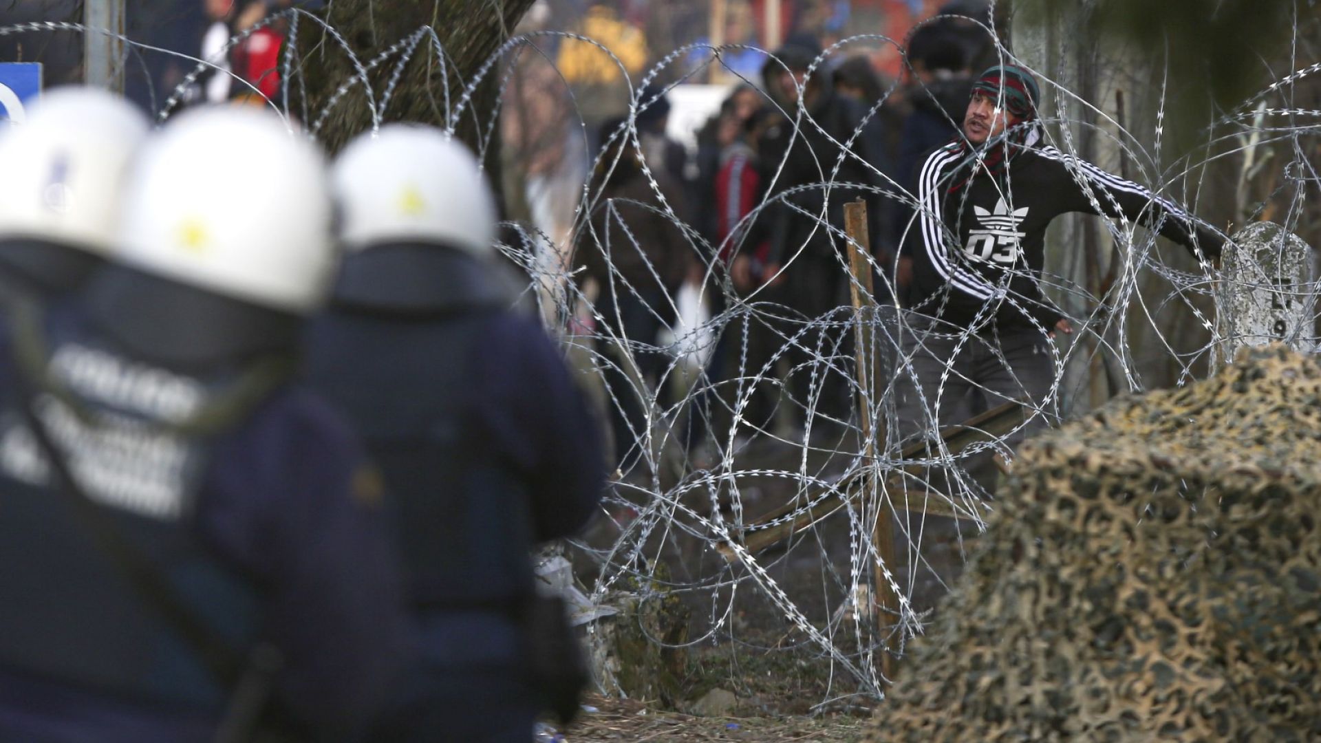 Гърция и Турция с нови взаимни обвинения за ситуацията по границата 