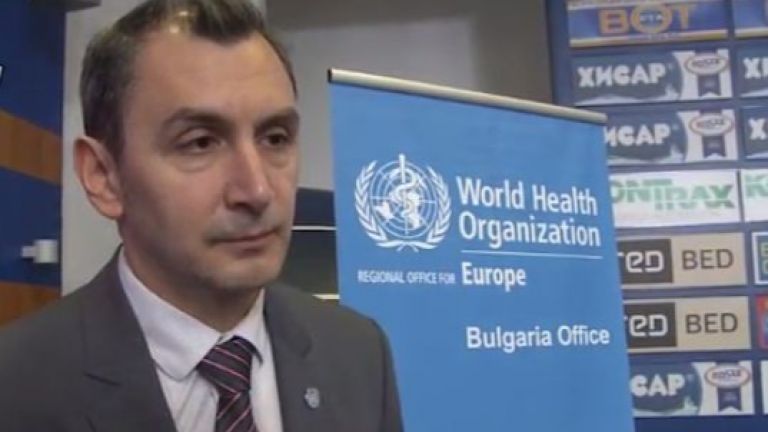 Децата трябва да спазват здравословна дистанция, най-вече скупчване преди и