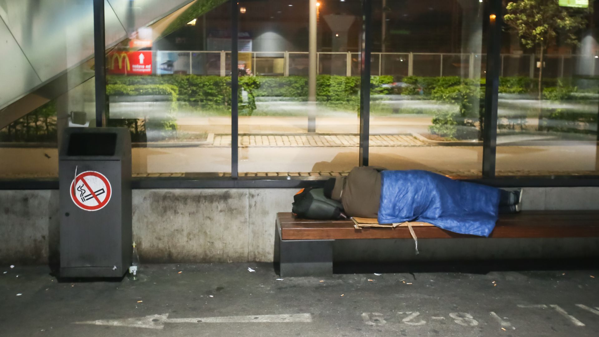 Един ден с Евгени: животът на бездомните българи в Германия