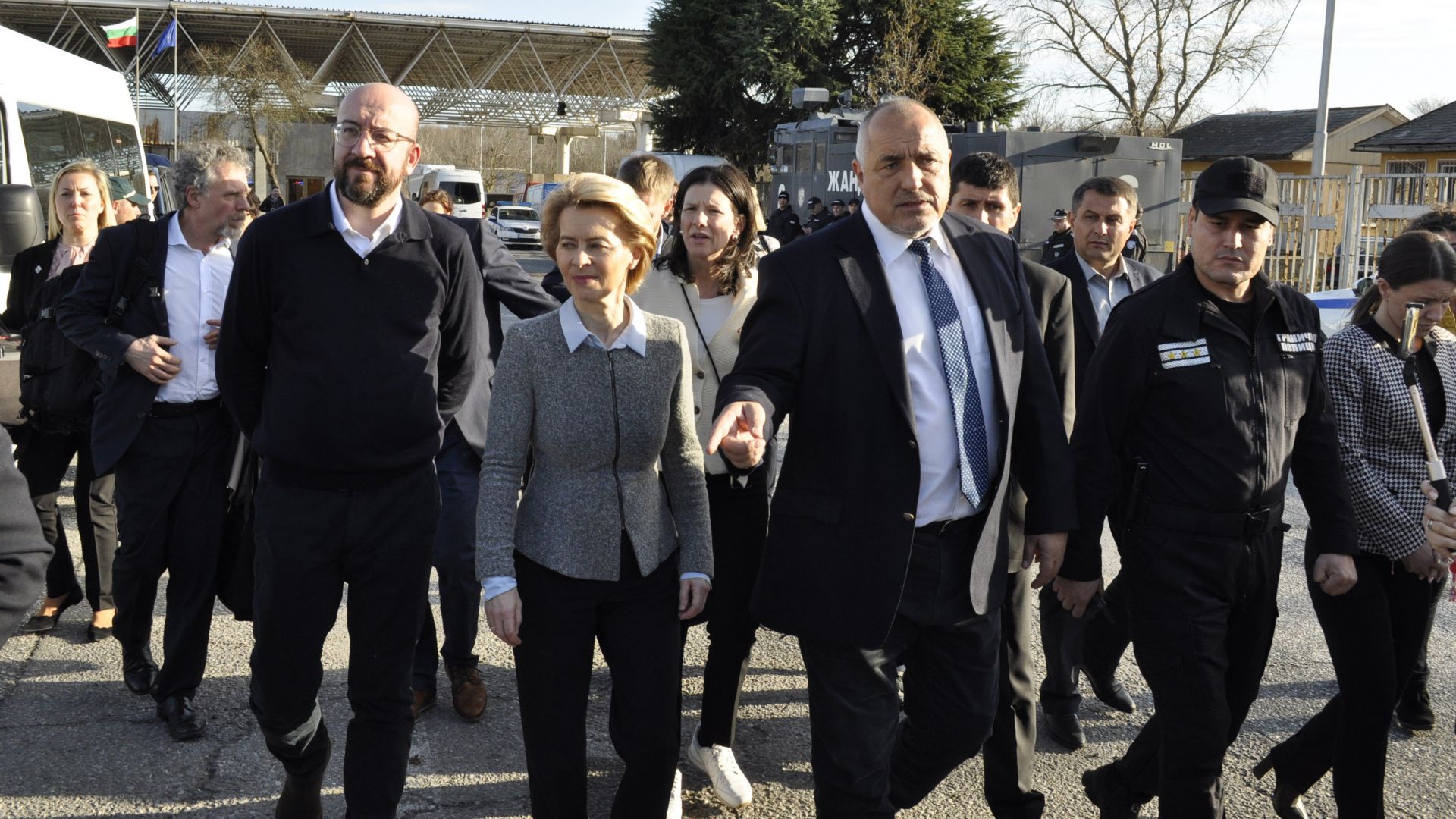 България подаде документи и участва в съвместната обществена поръчка на