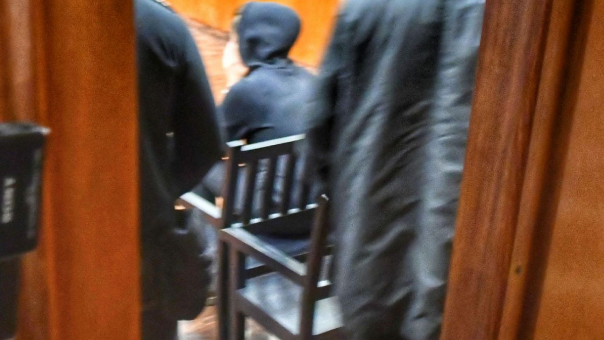 Специализираният наказателен съд остави в ареста бившата секретарка на Васил