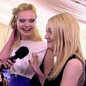 Сестрите Фанинг в нова военна драма