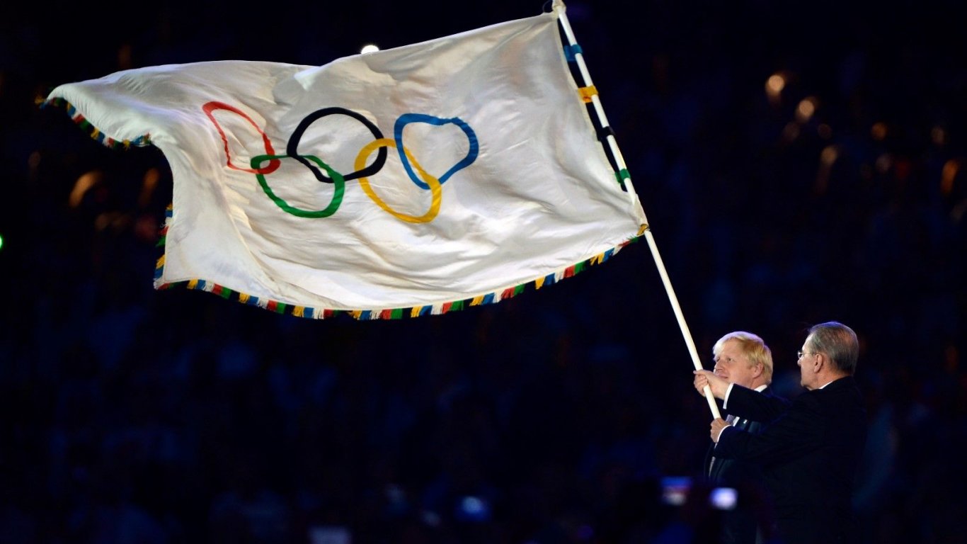 МОК остави отворена вратата за руски спортисти на олимпиадата в Париж