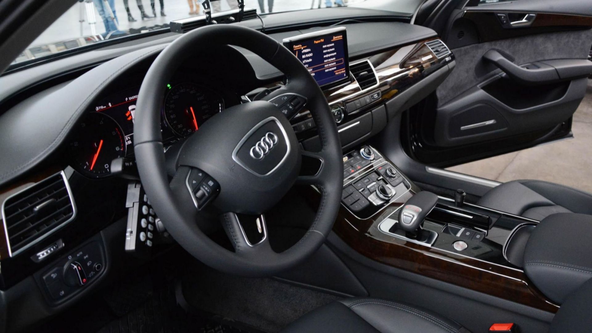 Около 8 50 часа днес на кръстовището при НДК Моста на