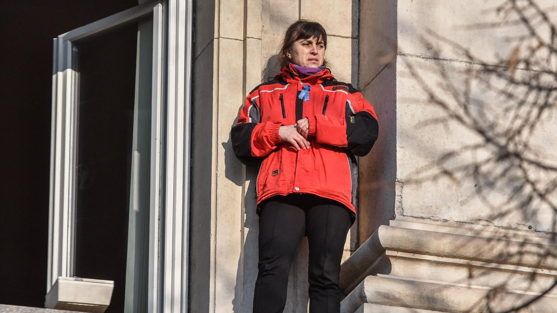 Барикадиралите се медицински сестри излязоха от Народното събрание Те стояха