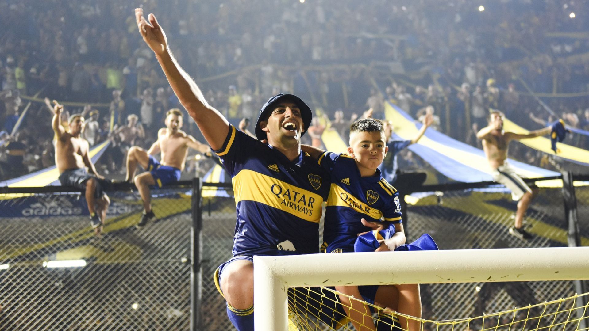 Лудост в Аржентина: Бока открадна титлата в последните минути на сезона (Снимки)
