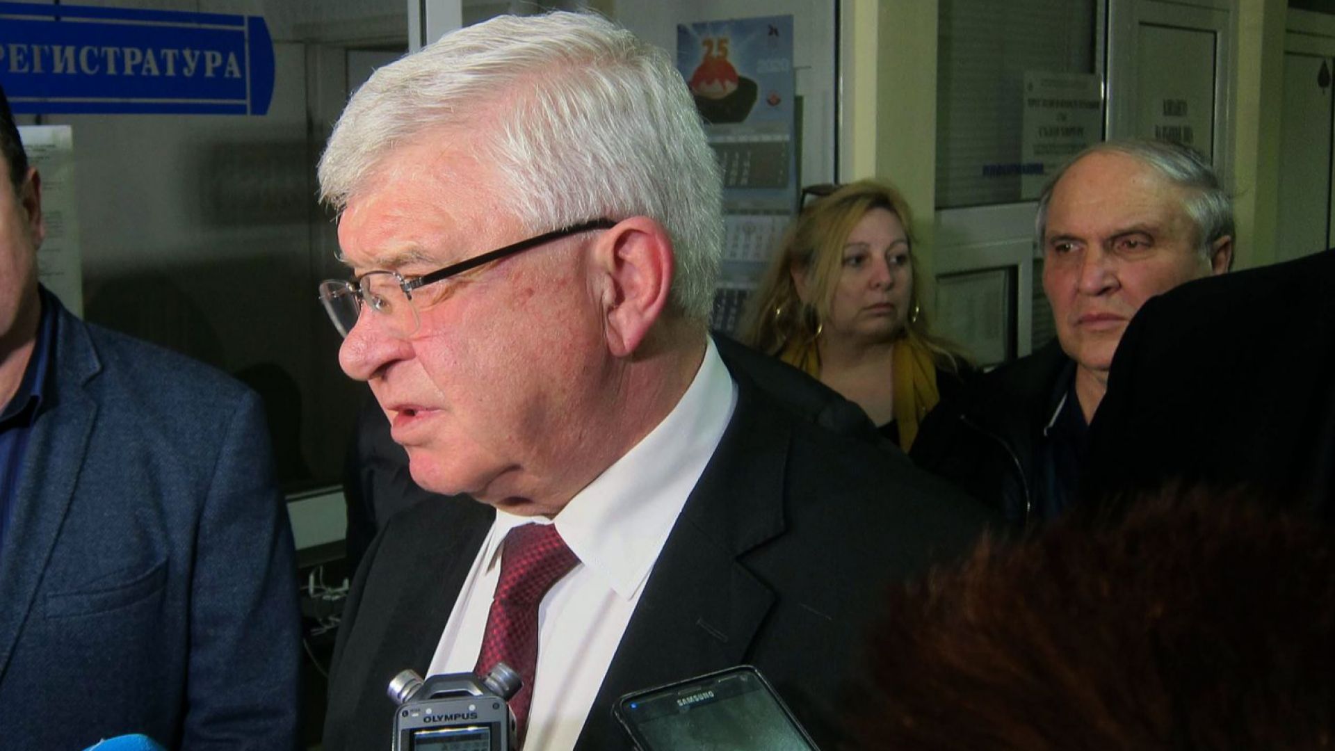 Моята работа е да издържи системата на здравеопазването в условия