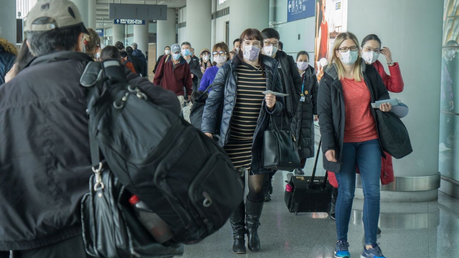 Ситуацията с разпространението на новия коронавирус е в центъра на