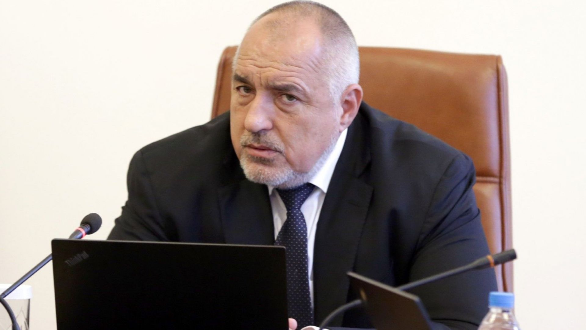Премиерът Бойко Борисов и Националният оперативен щаб заседават извънредно Борисов