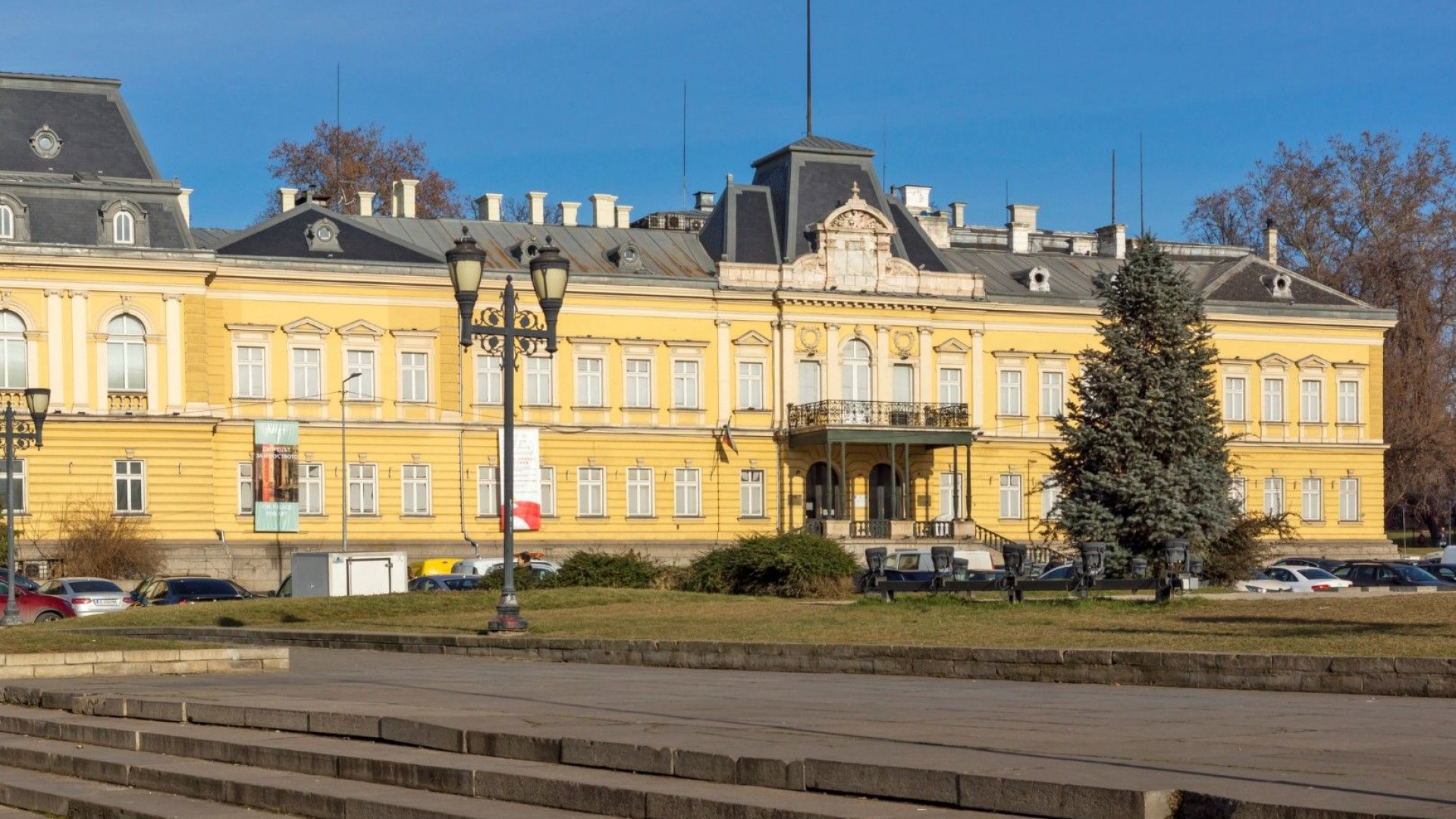 Националната галерия отваря от днес за индивидуални посещения съобщиха от