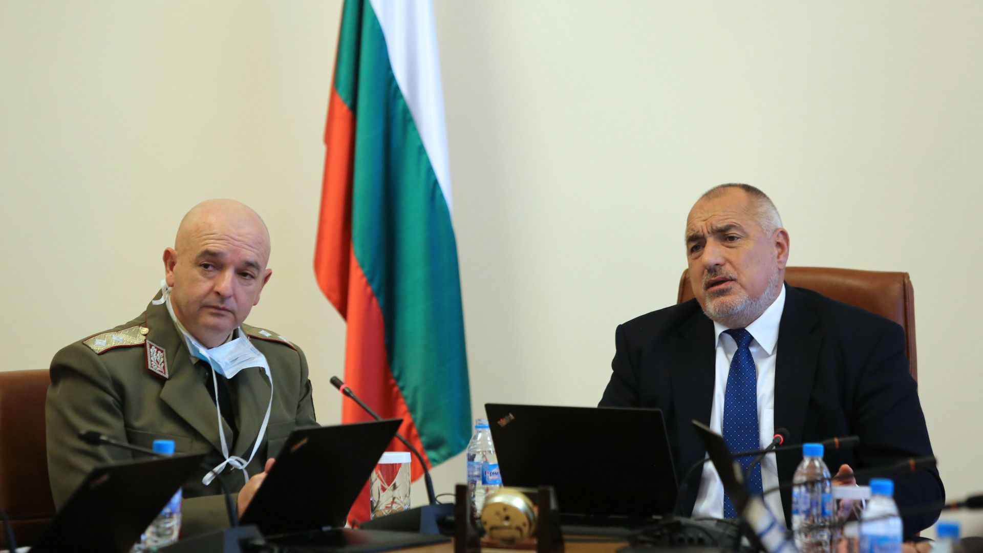 Има още два случая на коронавирус вече са общо шест