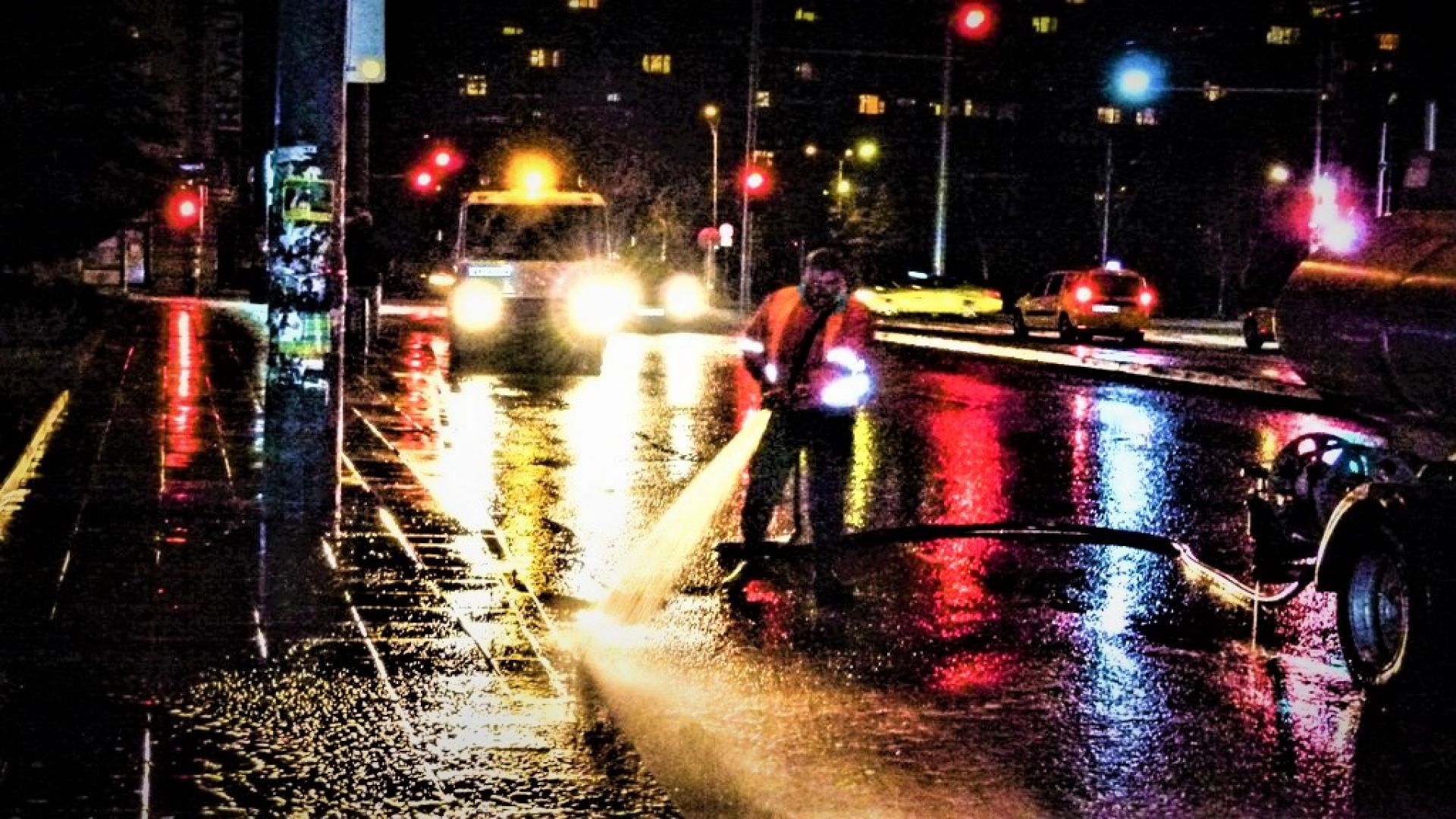 Община Бургас стартира по рано голямото пролетно измиване на улиците в