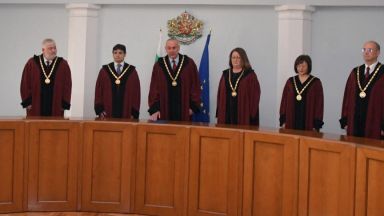 Конституционният съд допусна за разглеждане питането на Гешев за имунитета на президента