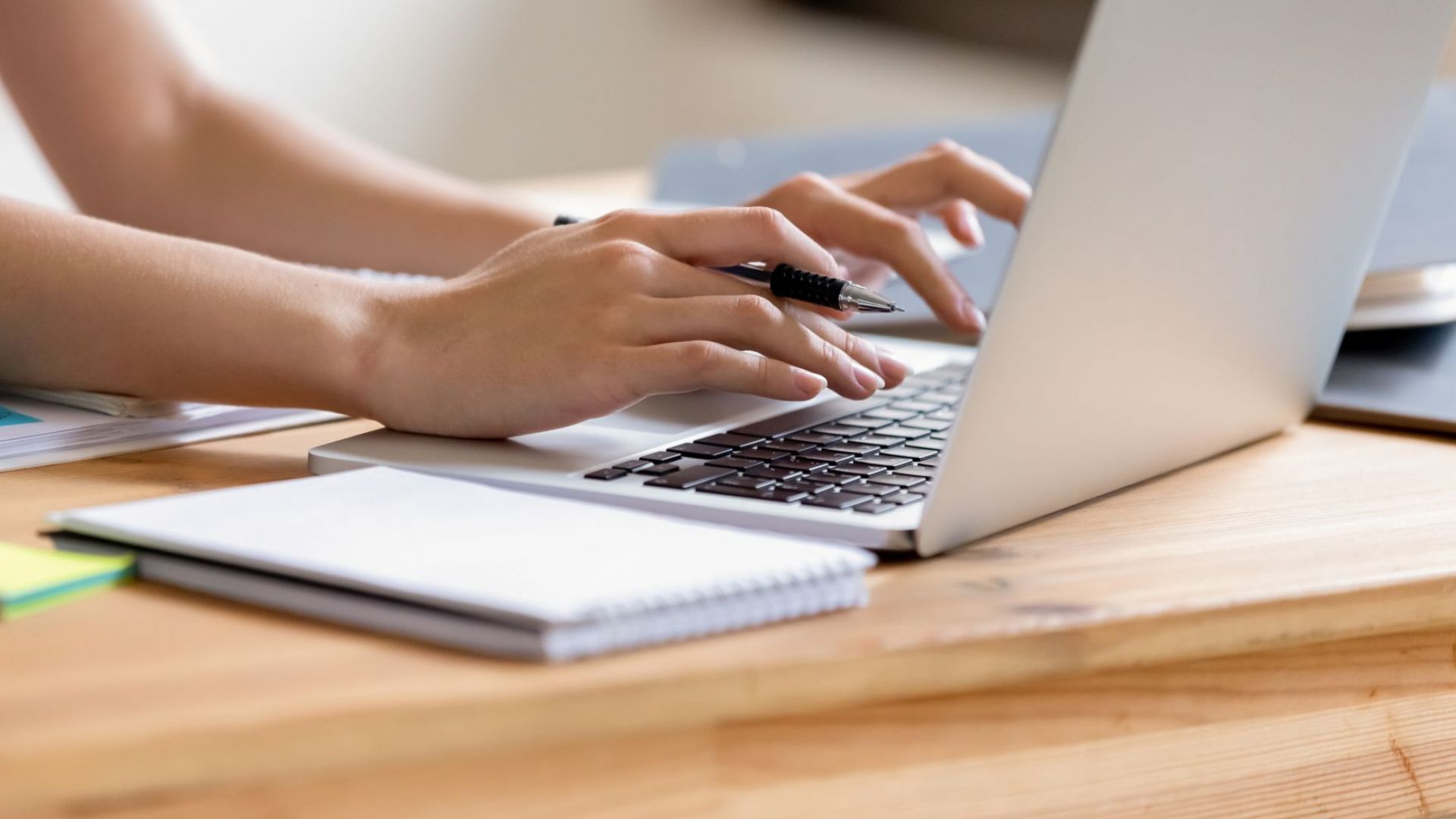 УНСС въвежда първата по рода си система за провеждане на