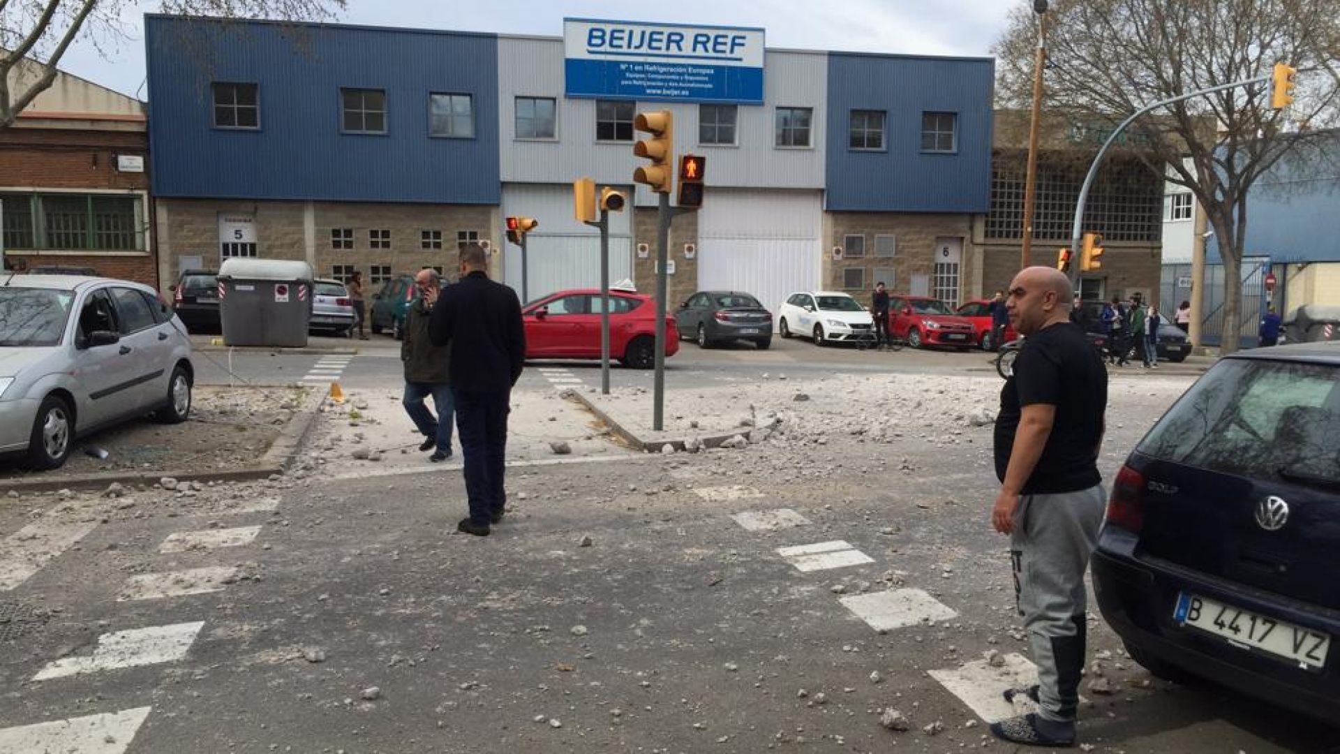 Най малко един човек е загинал при експлозия в химически завод