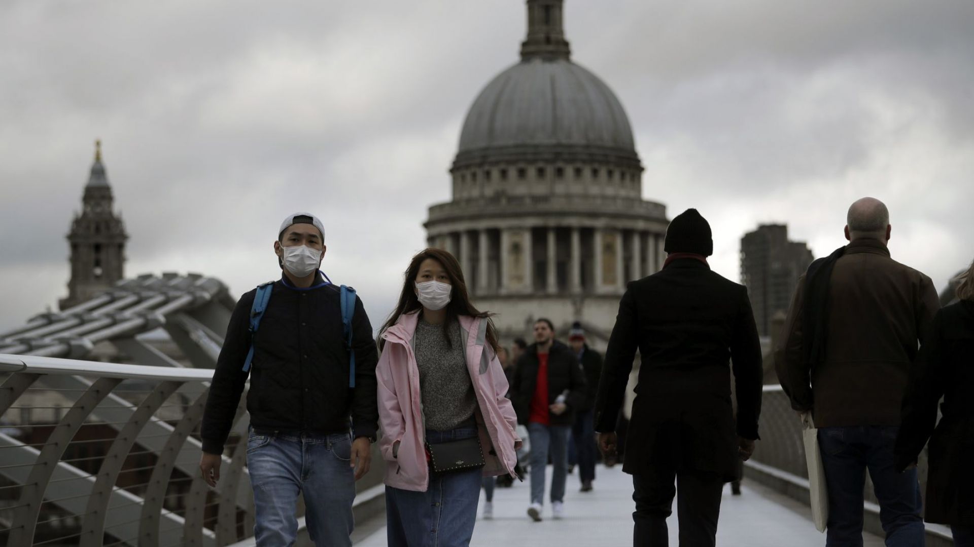 Коронавирусът не пощади и хора заемащи високи позиции в държавите