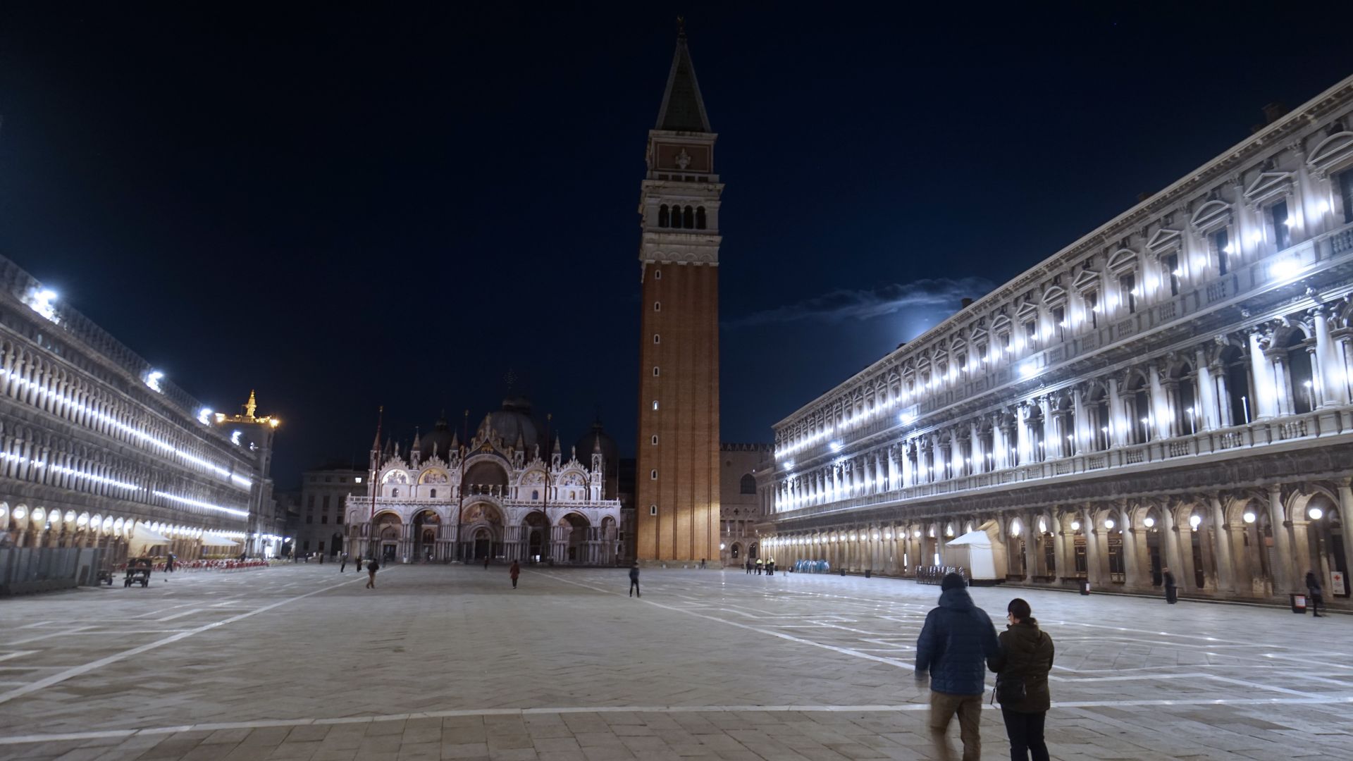 Затворената Венеция е преимущество за някои и катастрофа за други