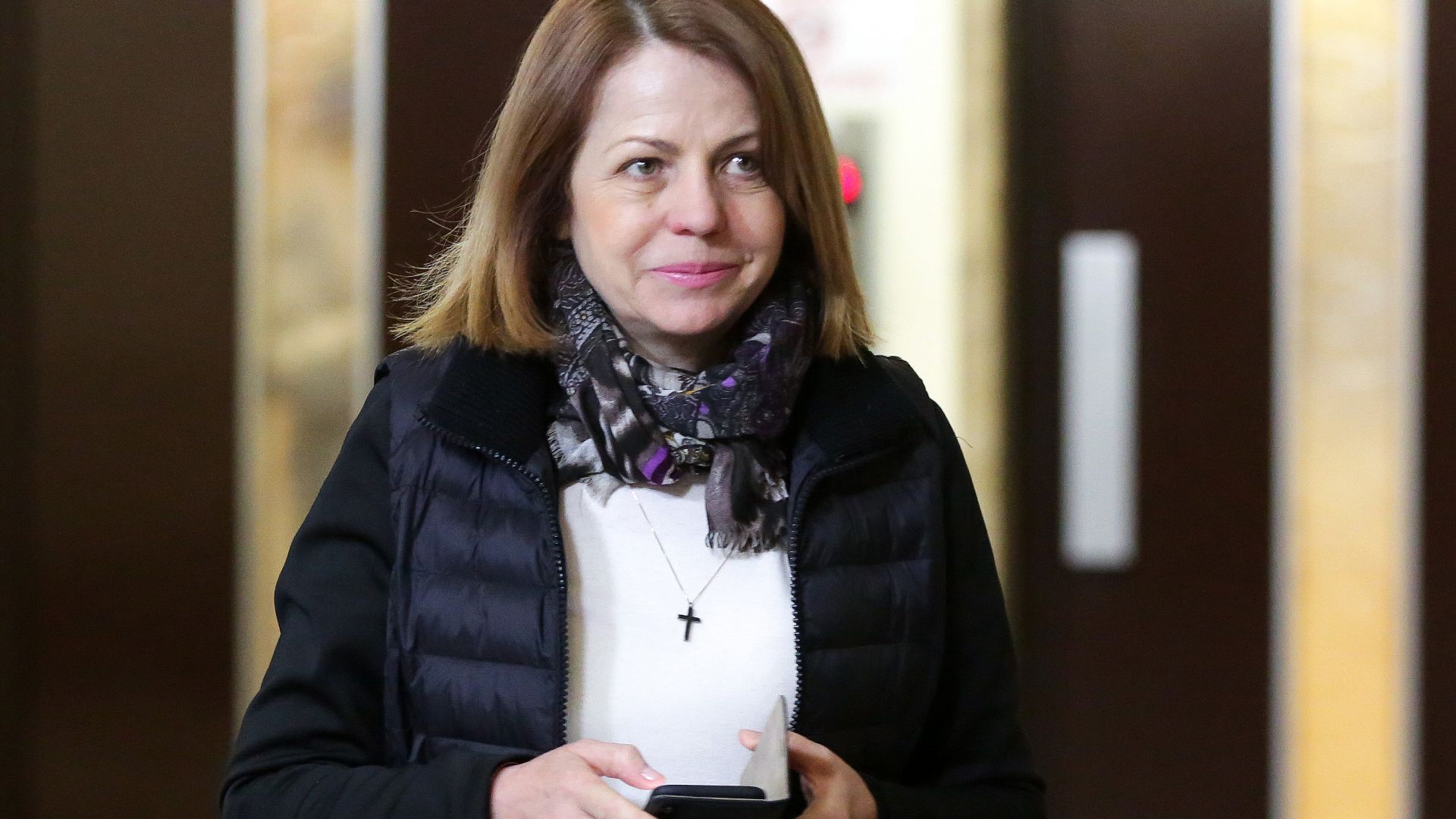 Постепенно противоепидемичните мерки в София ще бъдат разхлабени като отварянето