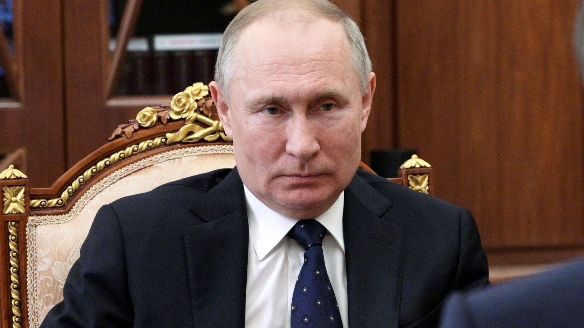 Руският президент Владимир Путин одобри конституционна промяна която би му