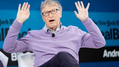 Бил Гейтс създаде компанията Майкрософт и я превърна в автор