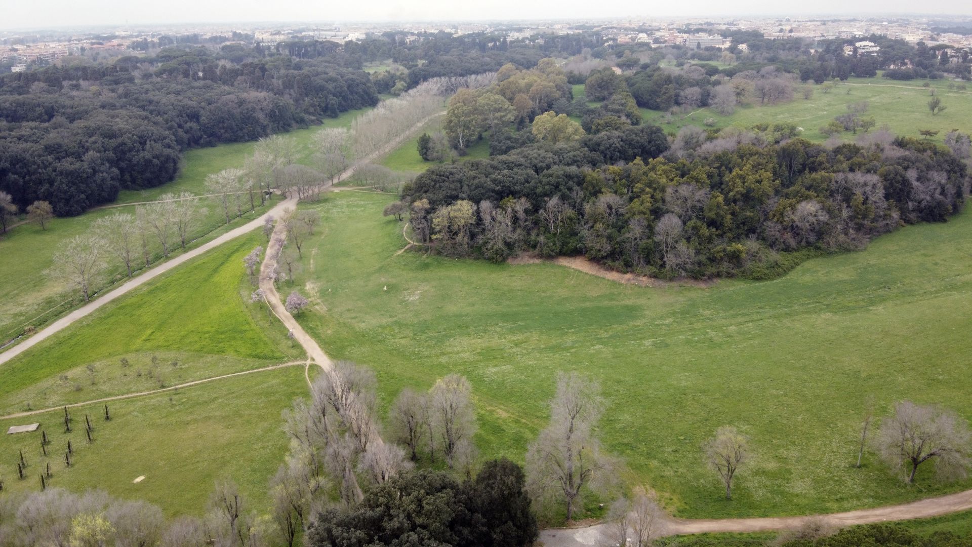Италианците които вече са принудени да прекарват по голямата част от