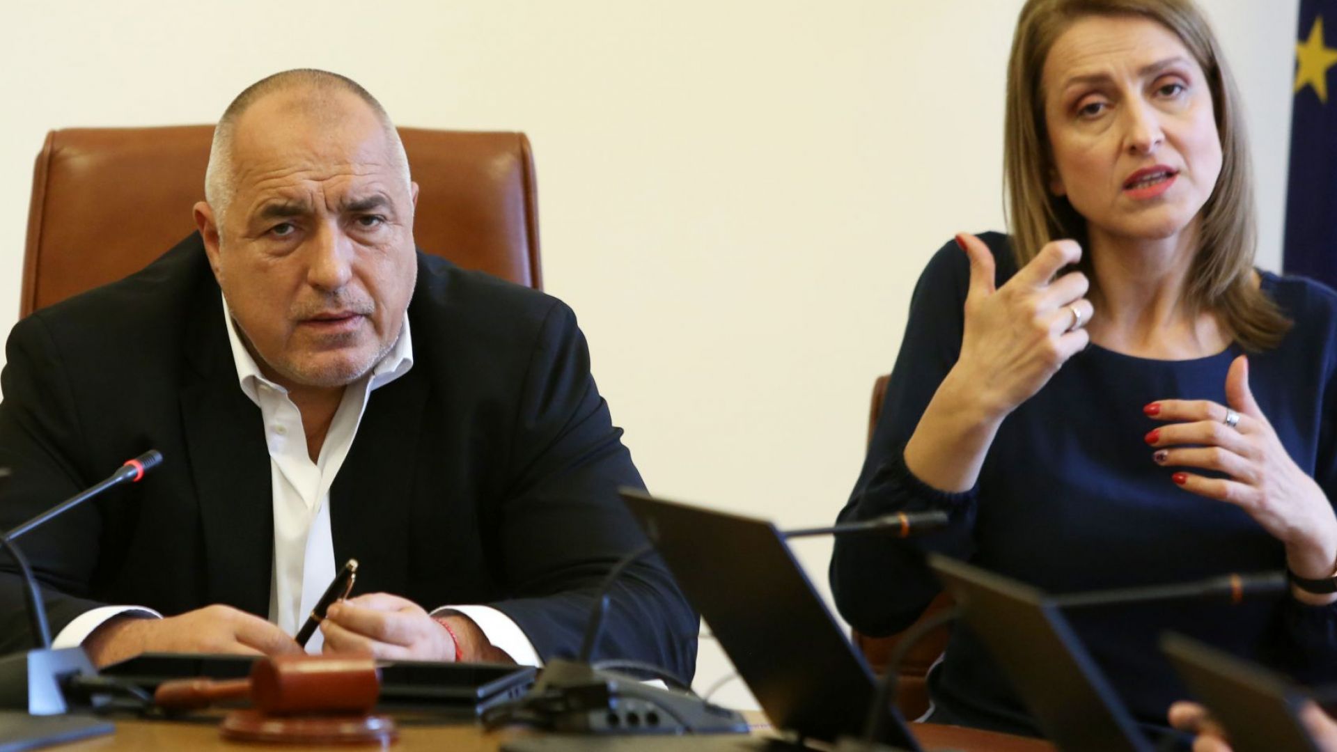 Борисов: Удължаваме срока за лични документи и газови уредби, на тел. 112 ще дават информация