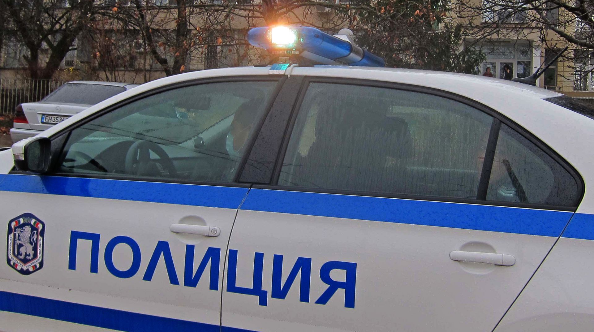 Полицейското управление в Нови пазар продължава работата по случая