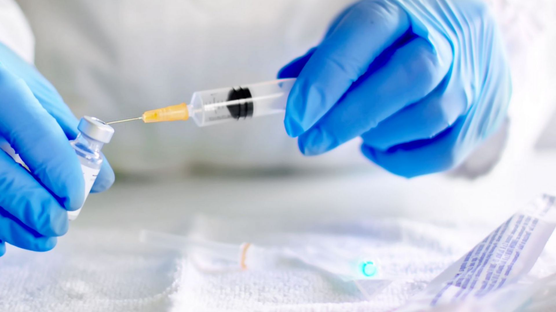 В САЩ днес започва клинично тестване на ваксина срещу новия