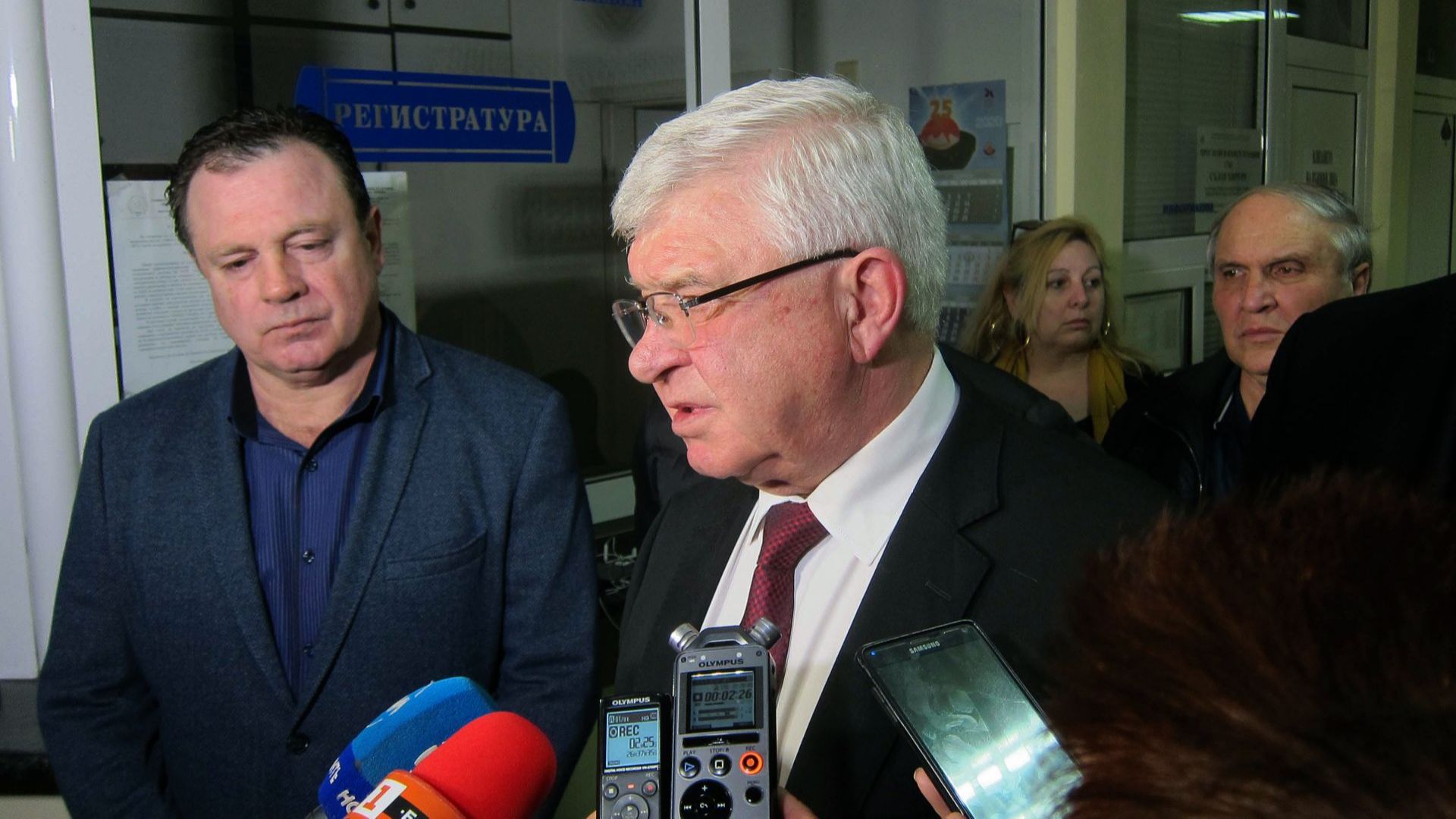 Медиците на първа линия при борбата с COVID 19 нямат на