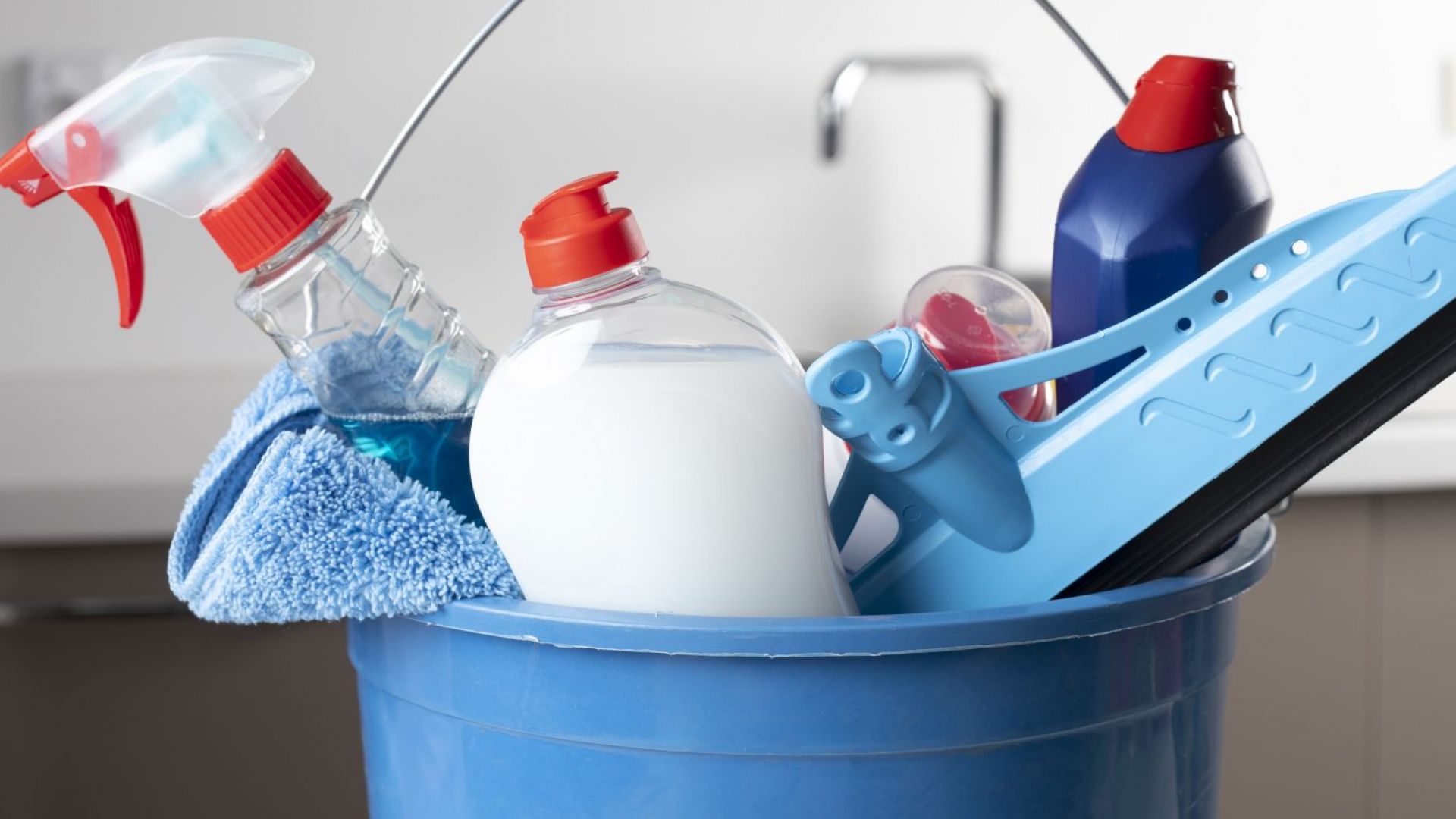 Само 3 от 21 изследвани дезинфектанта съответстват напълно на препоръките