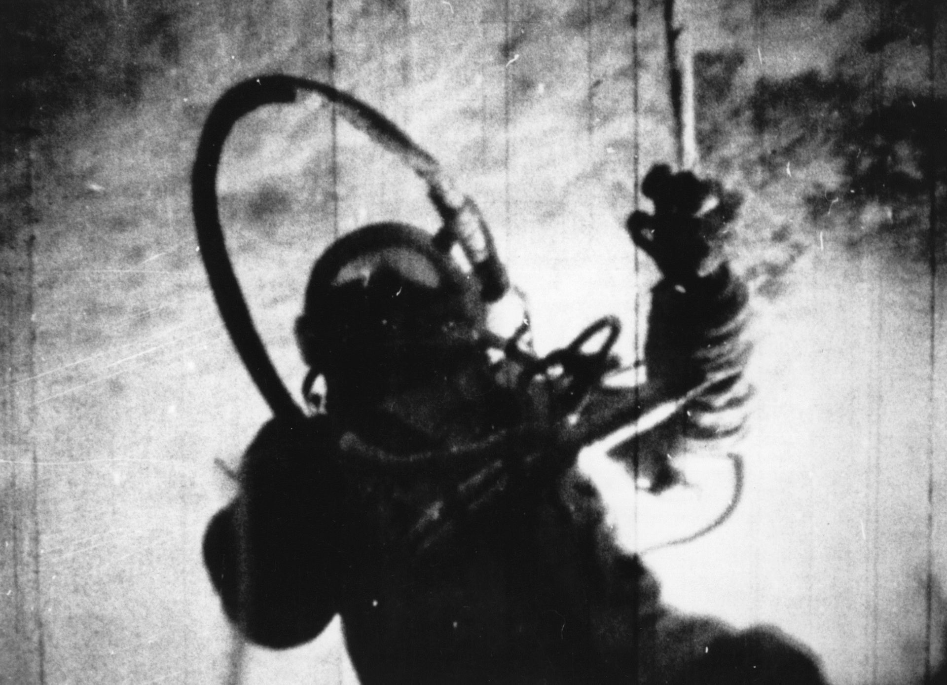 Преди 55 години, на 18 март 1965 г. за пръв път в света съветският летец-космонавт Алексей Леонов излезе от космическия кораб "Восход-2" в открития космос
