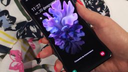 Новият Samsung Galaxy Z Flip: можеш да имаш всичко