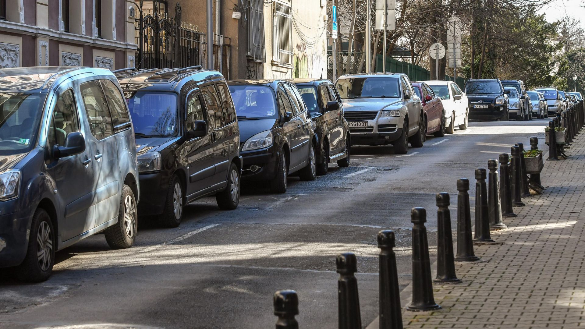 С два месеца удължават валидността на стикерите за паркиране в София