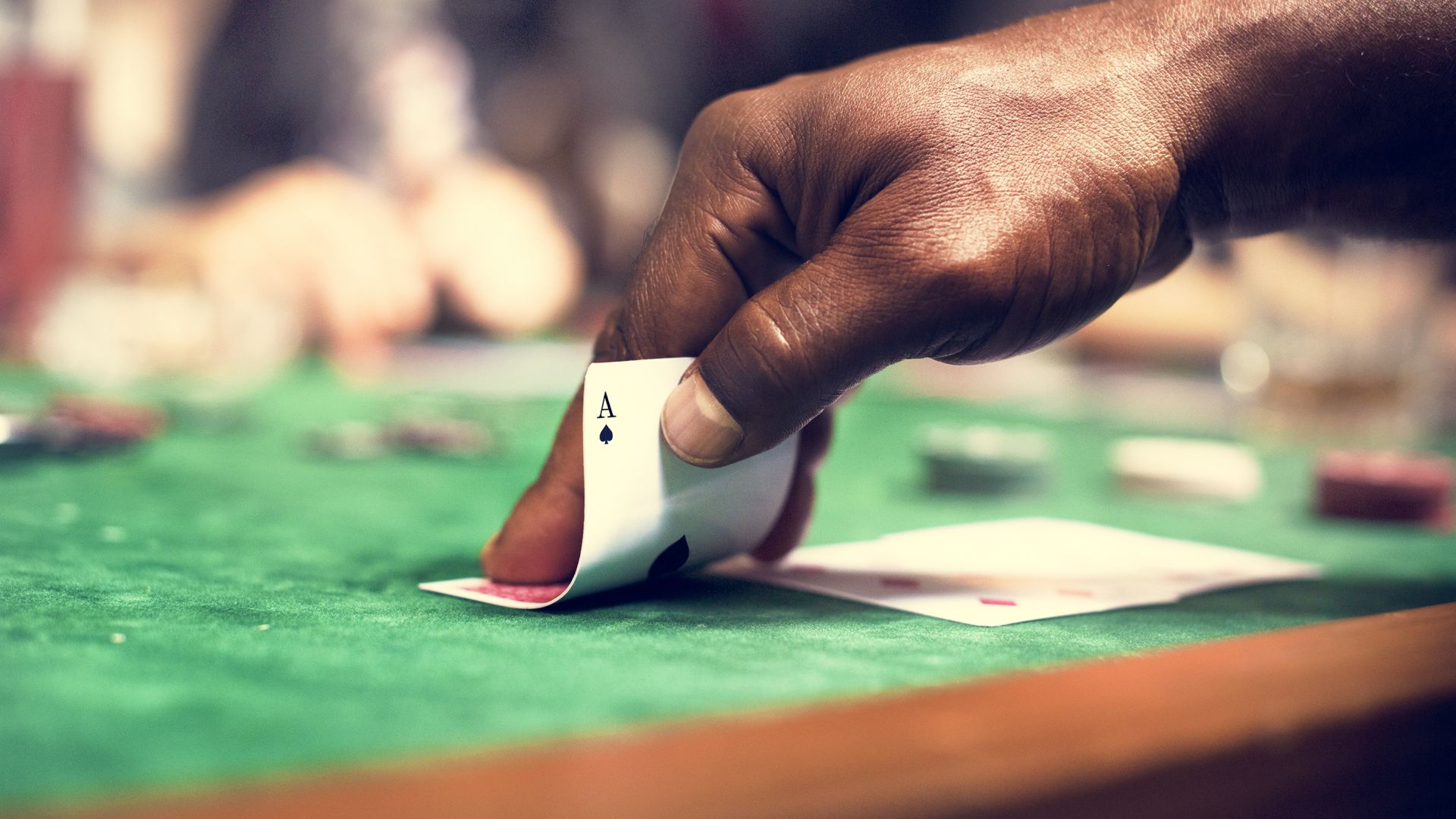 Разкриха нелегално помещение за покер в София съобщиха от полицията