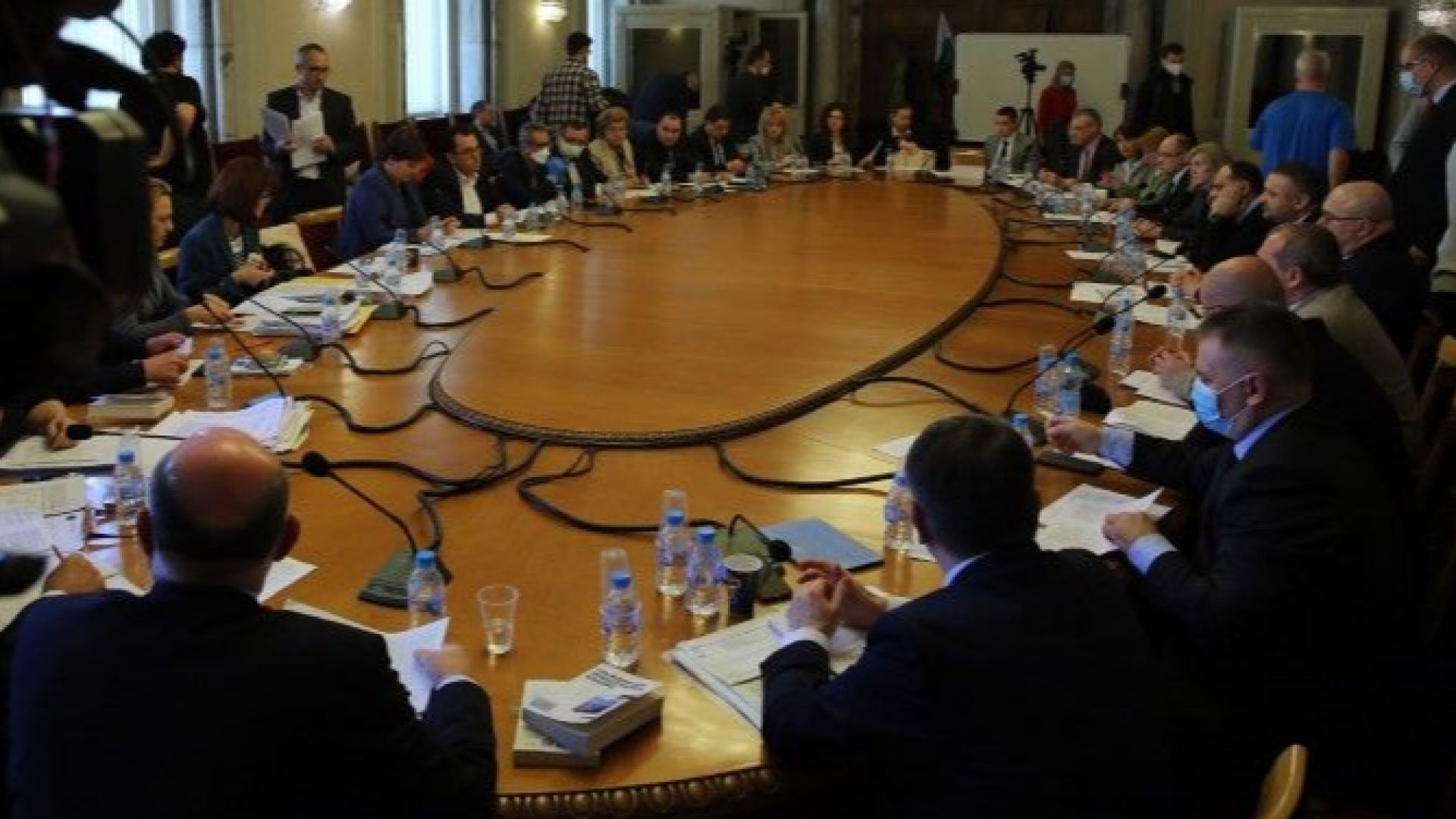 Народният представител от БСП Явор Божанков заяви на брифинг пред