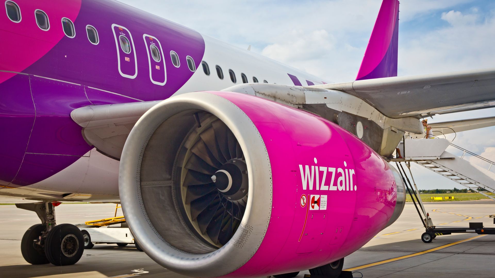 Wizz Air стартира полети от София до Тирана