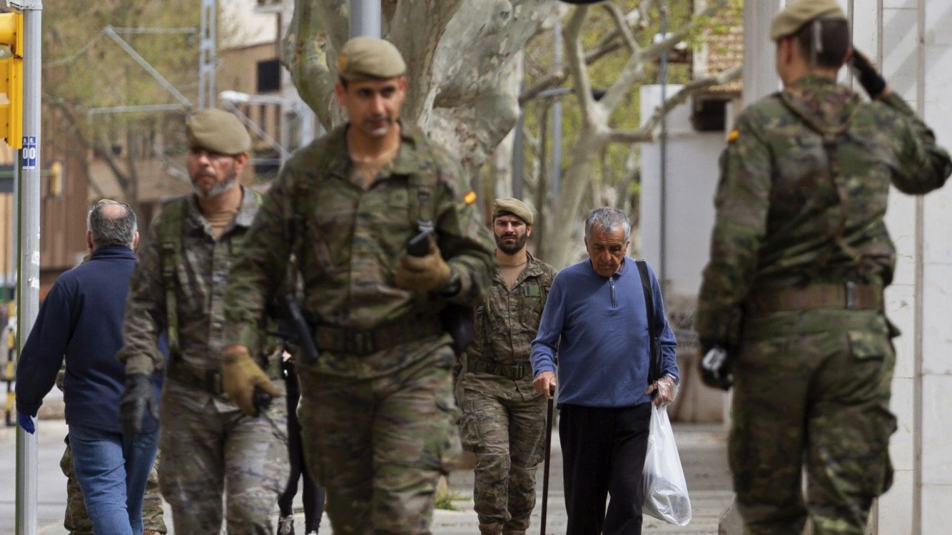 Новият коронавирус е заразил повече от 244 500 души и