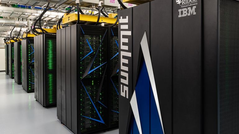 Най-бързият суперкомпютър в света намери потенциално лечение на Корона-19