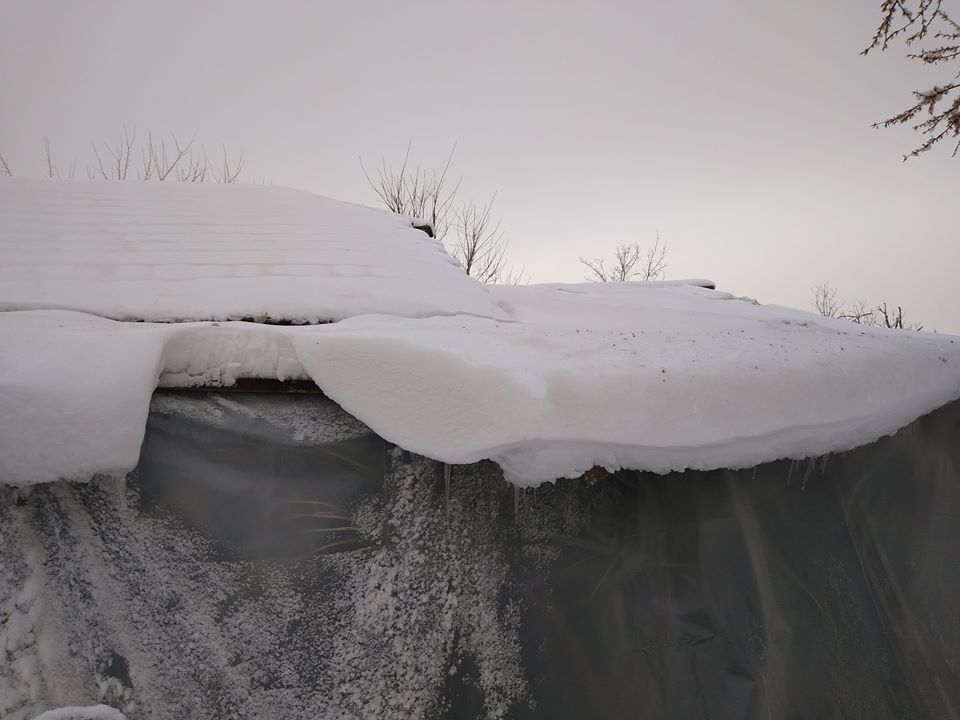 Мръсен сняг покри Северна България