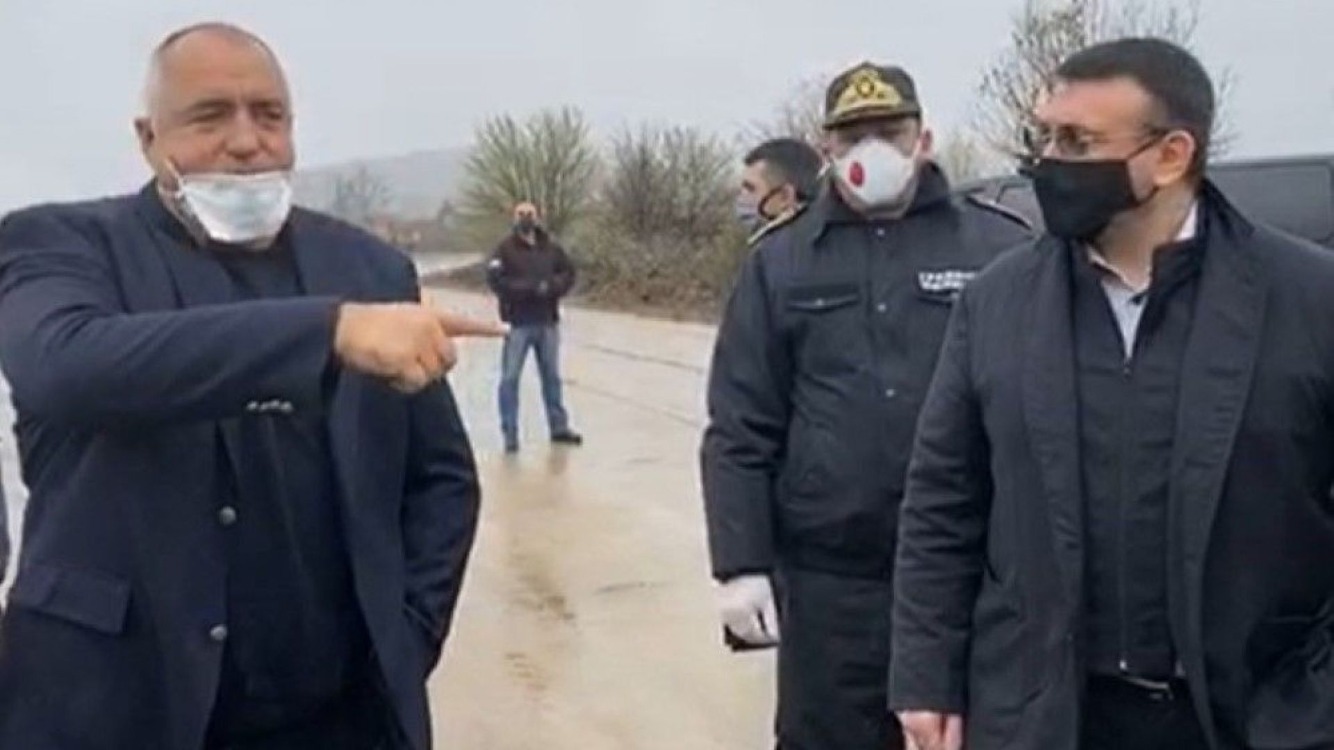 Премиерът Бойко Борисов и вътрешният министър Младен Маринов пристигнаха на