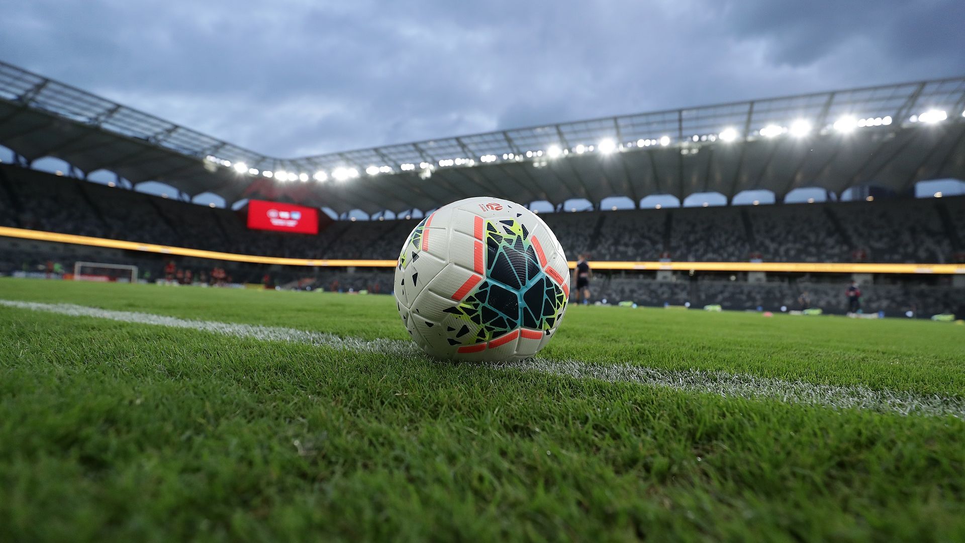 25-годишен футболист почина на мач в Девня
