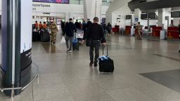 София прати самолет да прибере 39 българи от Индия 