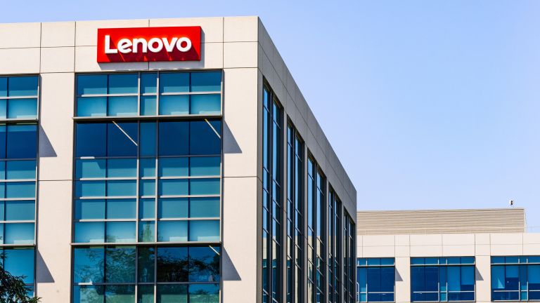 Lenovo отваря нов европейски завод в Унгария