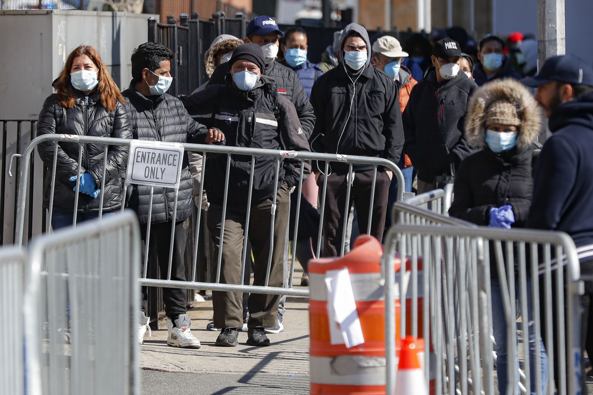 Ню Йорк е най-тежко засегнатият от коронавируса американски щат