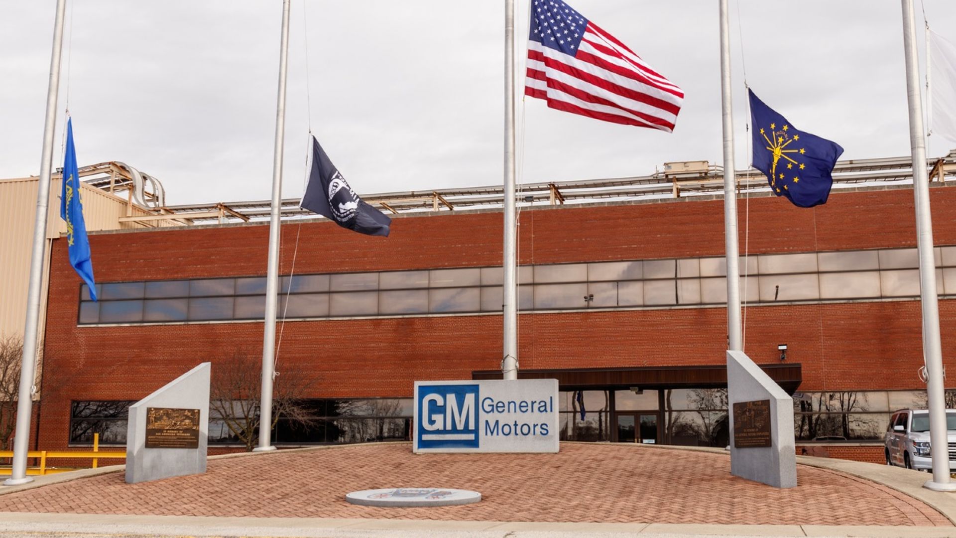 General Motors ще произвеждат респиратори