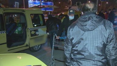 Прибрахме 39-имата българи от Индия, някои без маски и ръкавици