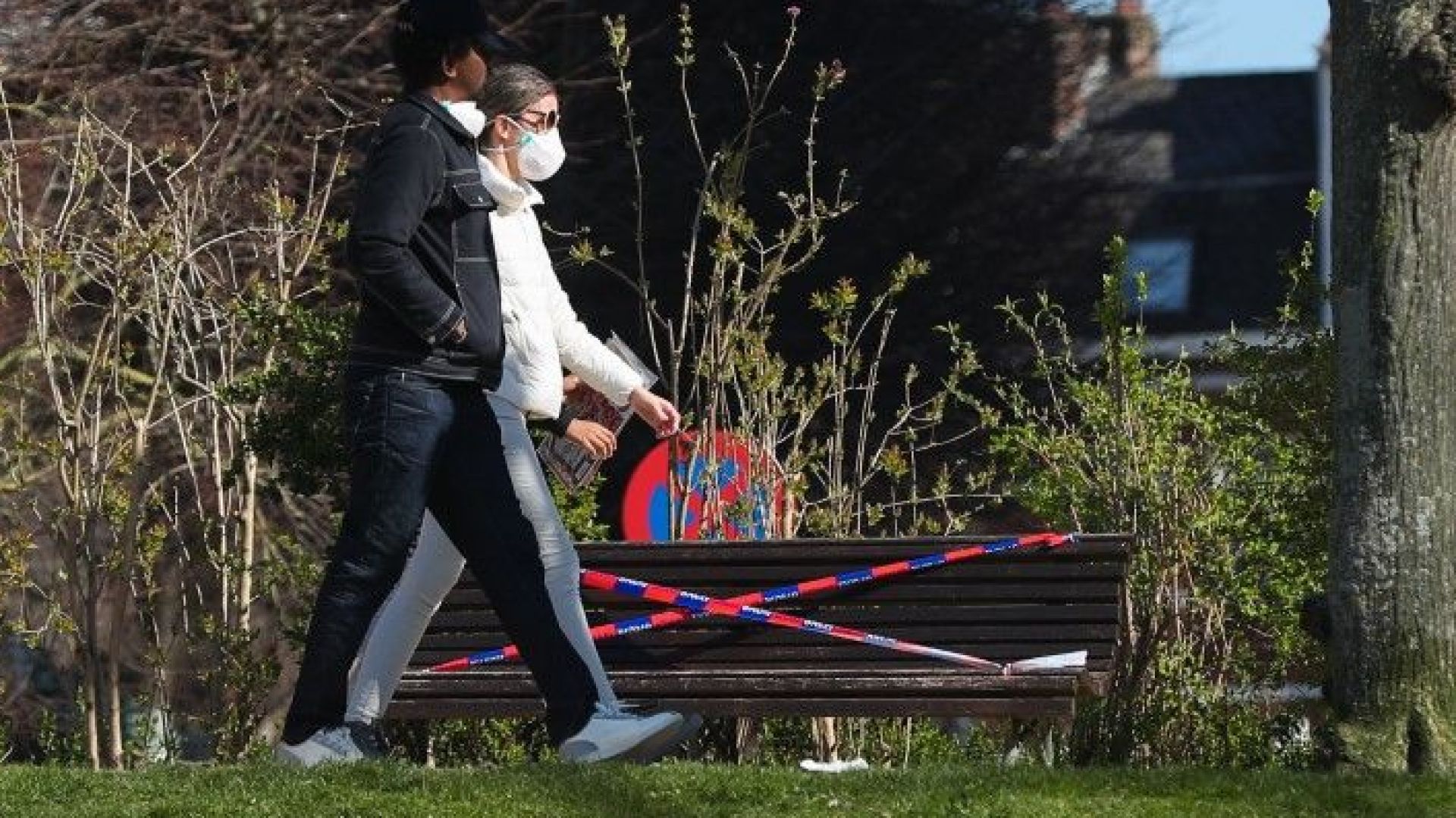 Ограничителните мерки въведени в големите градове в Европа заради новия