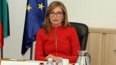 Екатерина Захариева: Премиерът с право забрани на Данаил Кирилов да пише във Фейсбук