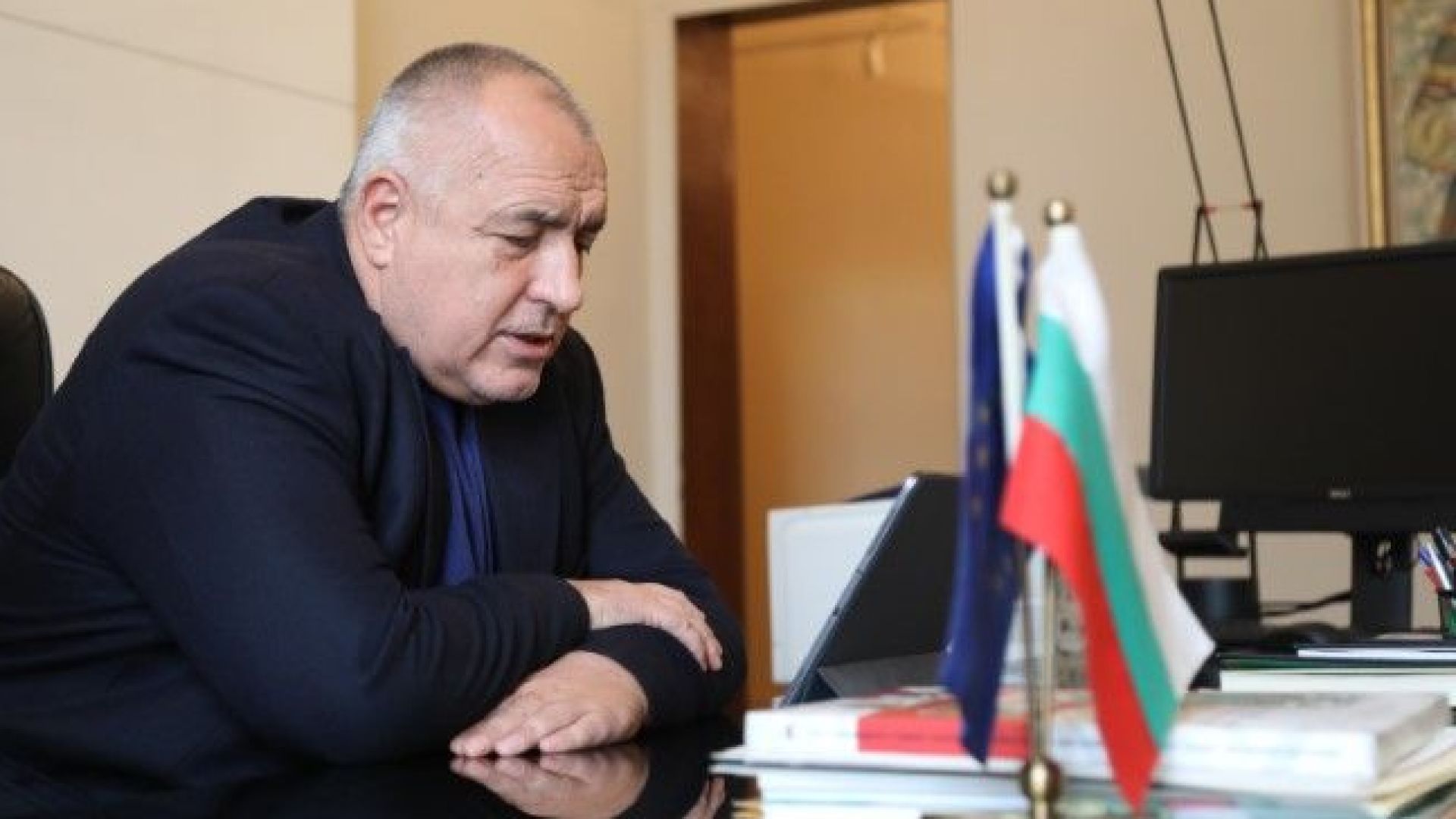Премиерът Бойко Борисов обяви на извнреден брифинг че до няколко