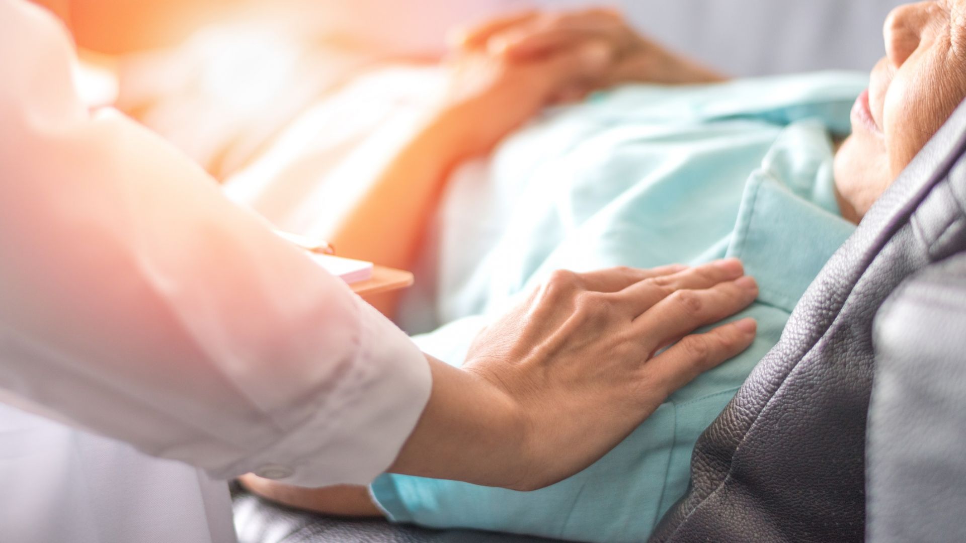 Днес със специален чартърен самолет от София пристигат болногледачки които